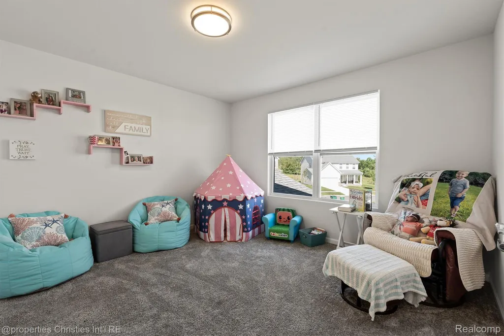 2721 Maize Loop Saline Township MI 48176