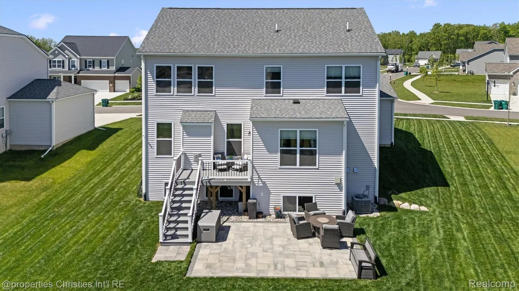 2721 Maize Loop Saline Township MI 48176