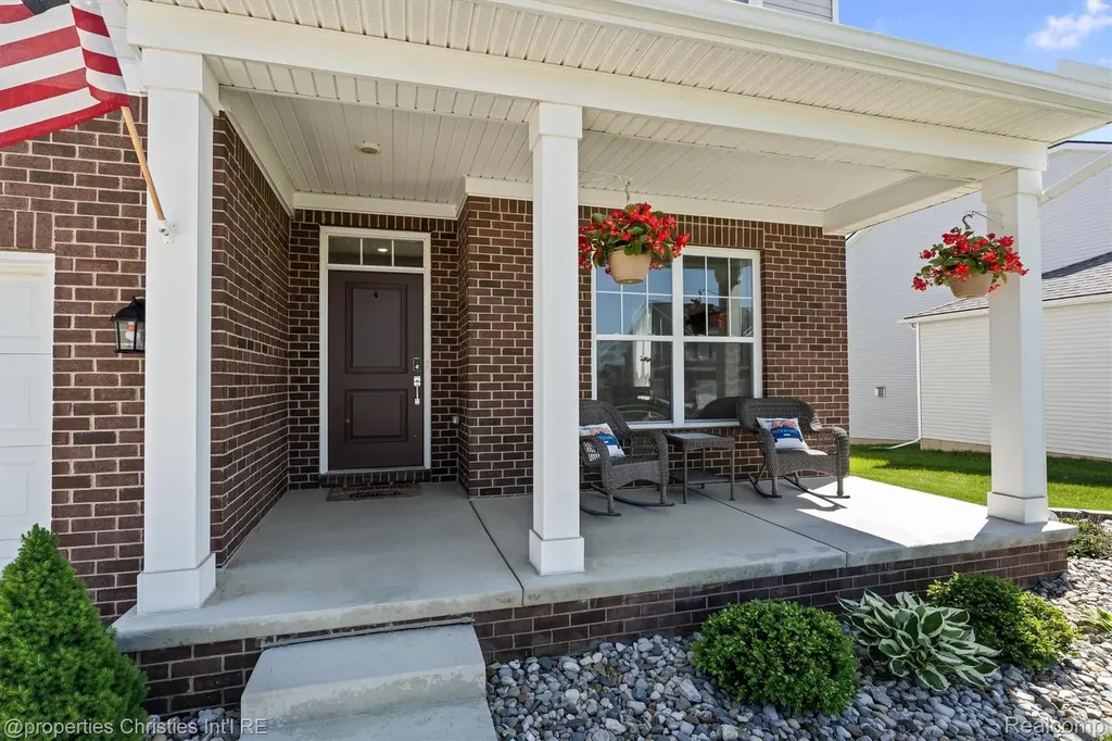 2721 Maize Loop Saline Township MI 48176