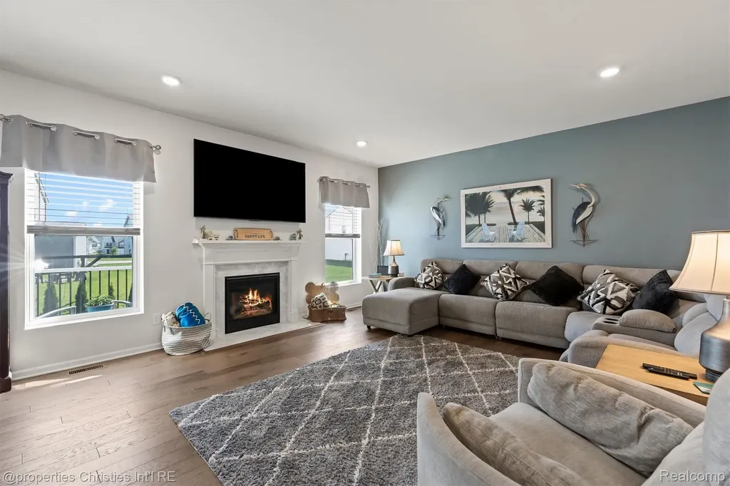 2721 Maize Loop Saline Township MI 48176