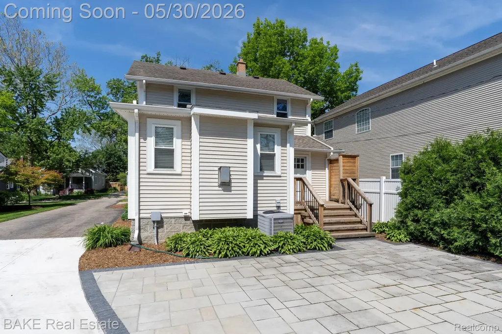 610 Blunk Street Plymouth City MI 48170