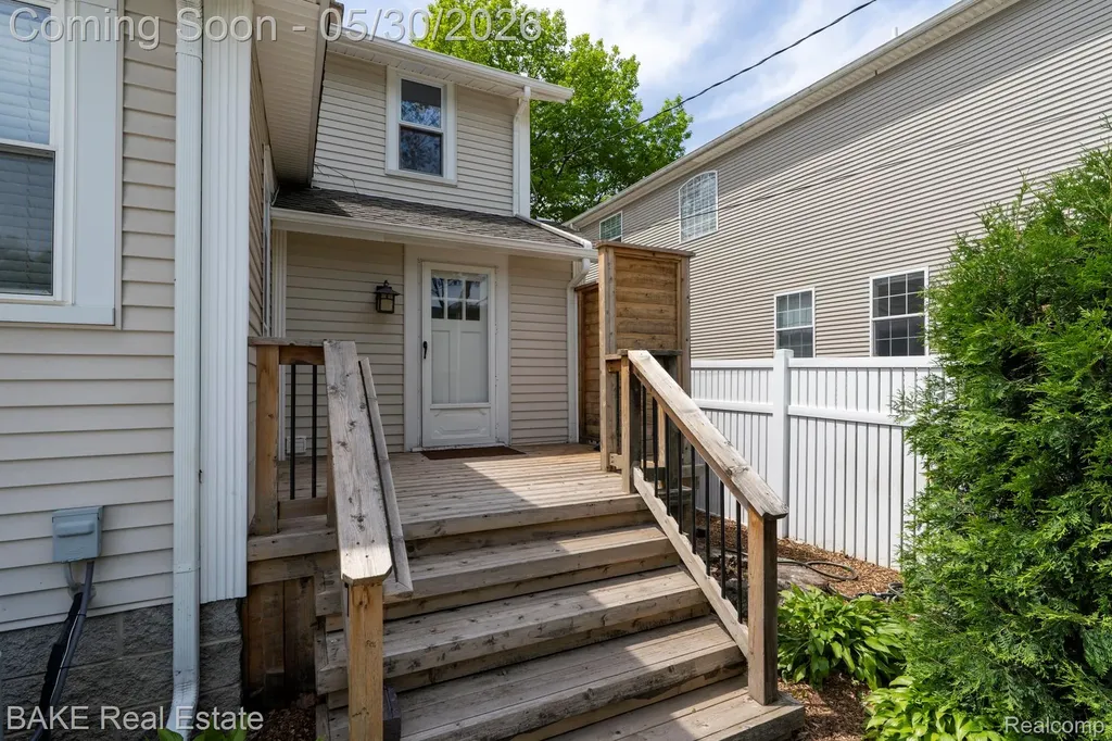 610 Blunk Street Plymouth City MI 48170