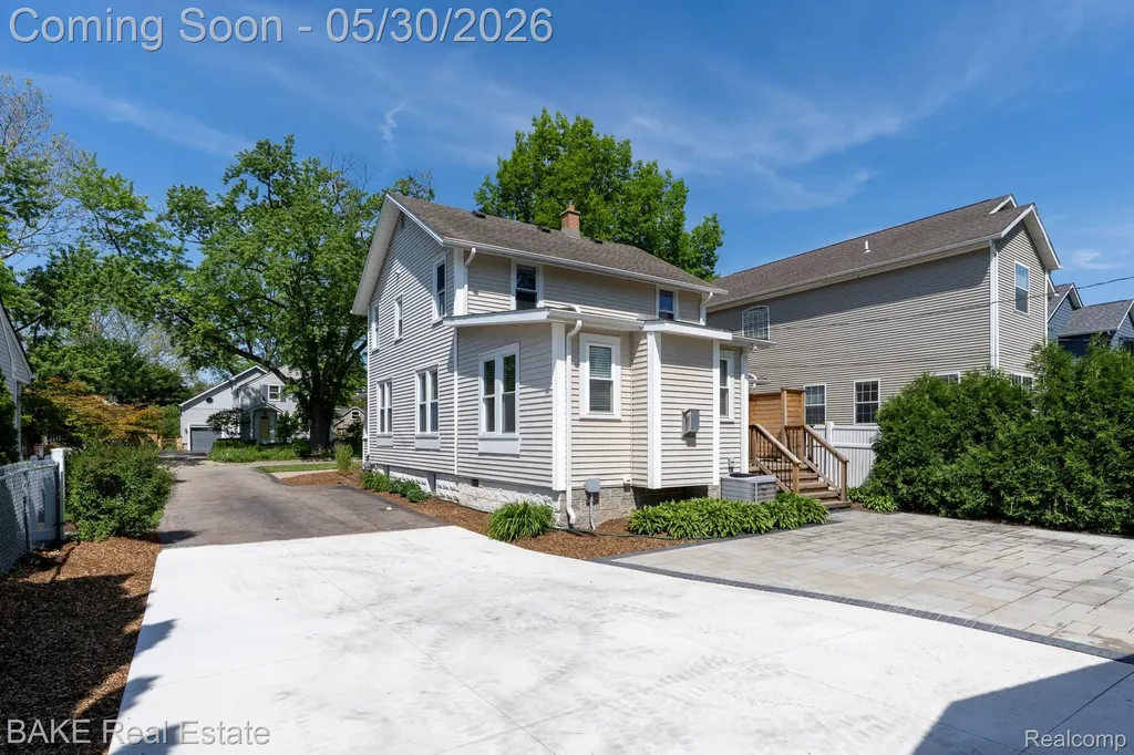 610 Blunk Street Plymouth City MI 48170