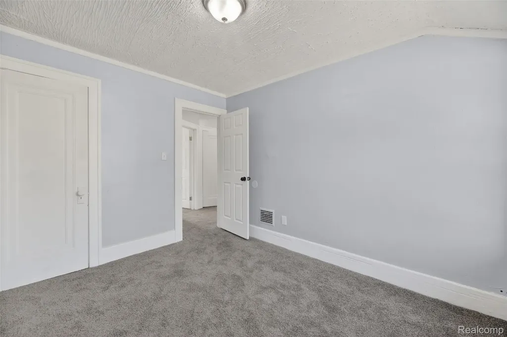 12676 Wyoming Avenue Detroit City MI 48238