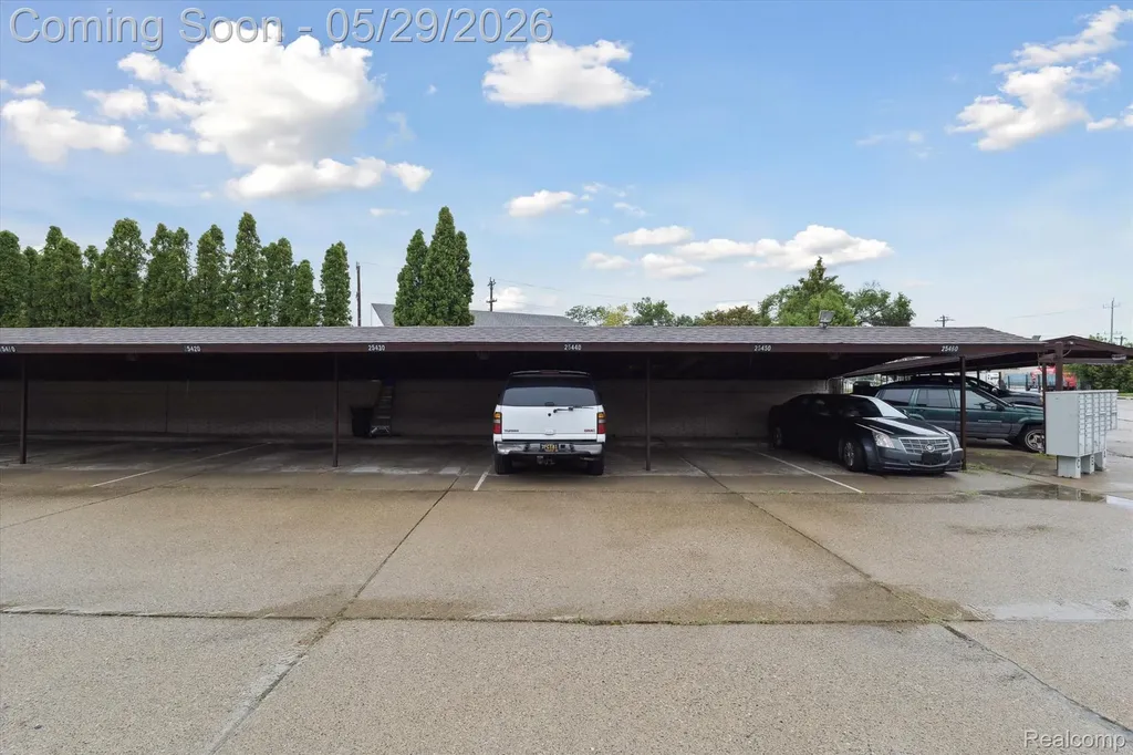 25440 Quarter Deck Street Harrison Charter Township MI 48045