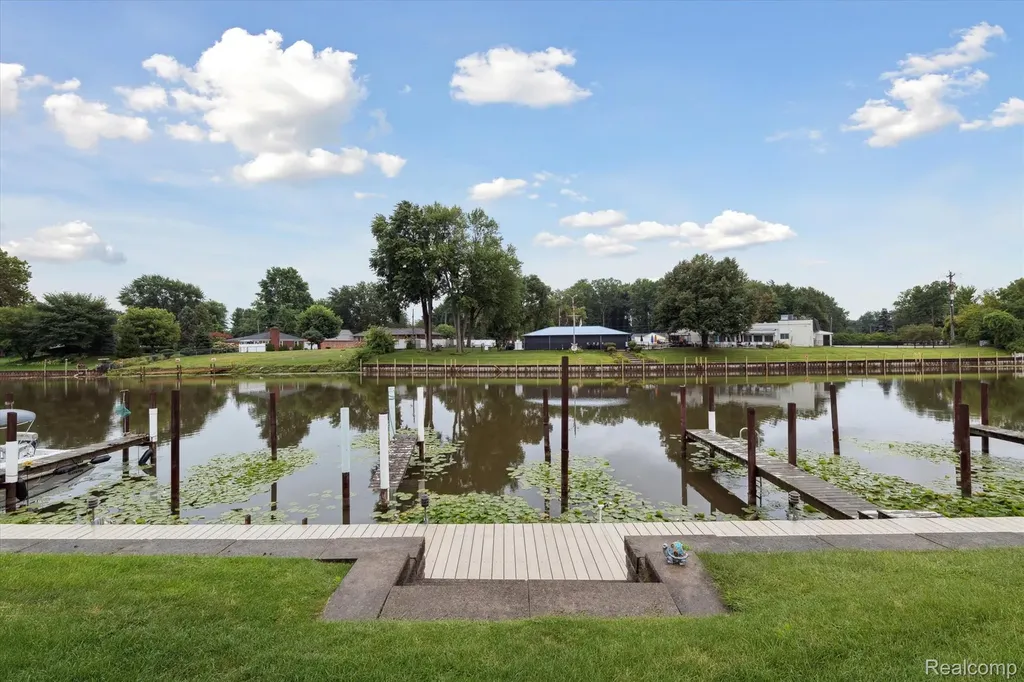 25440 Quarter Deck Street Harrison Charter Township MI 48045