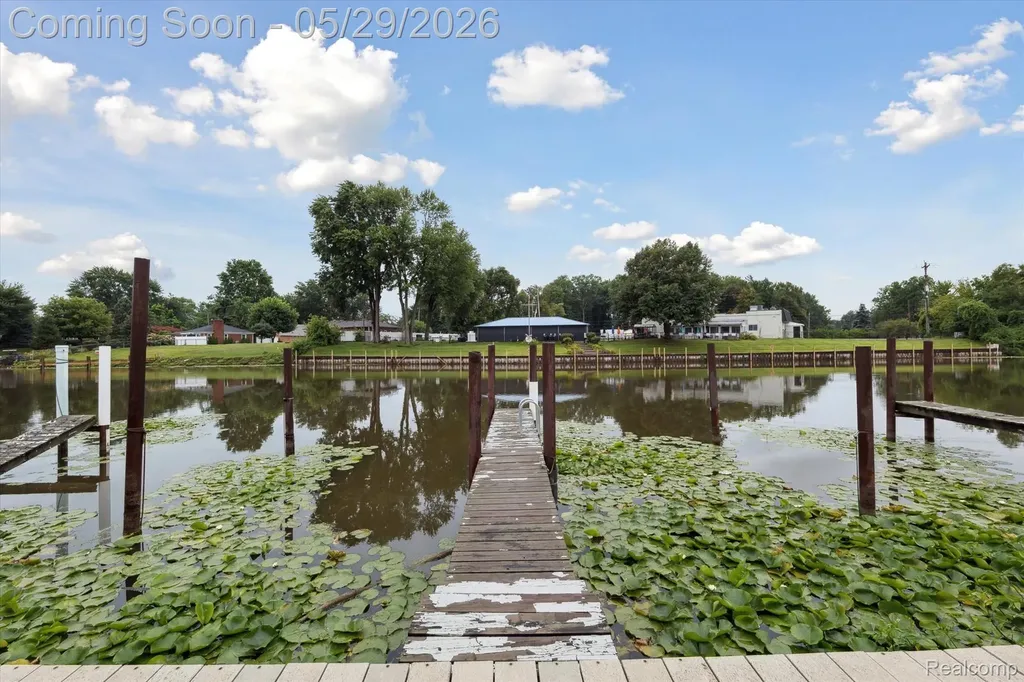 25440 Quarter Deck Street Harrison Charter Township MI 48045