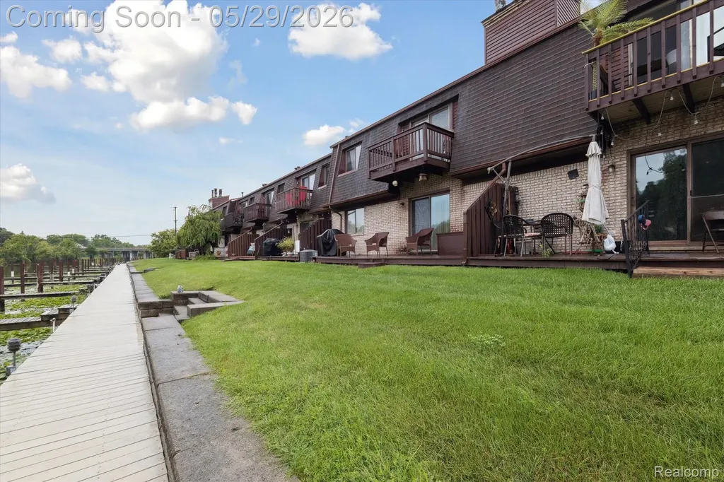 25440 Quarter Deck Street Harrison Charter Township MI 48045
