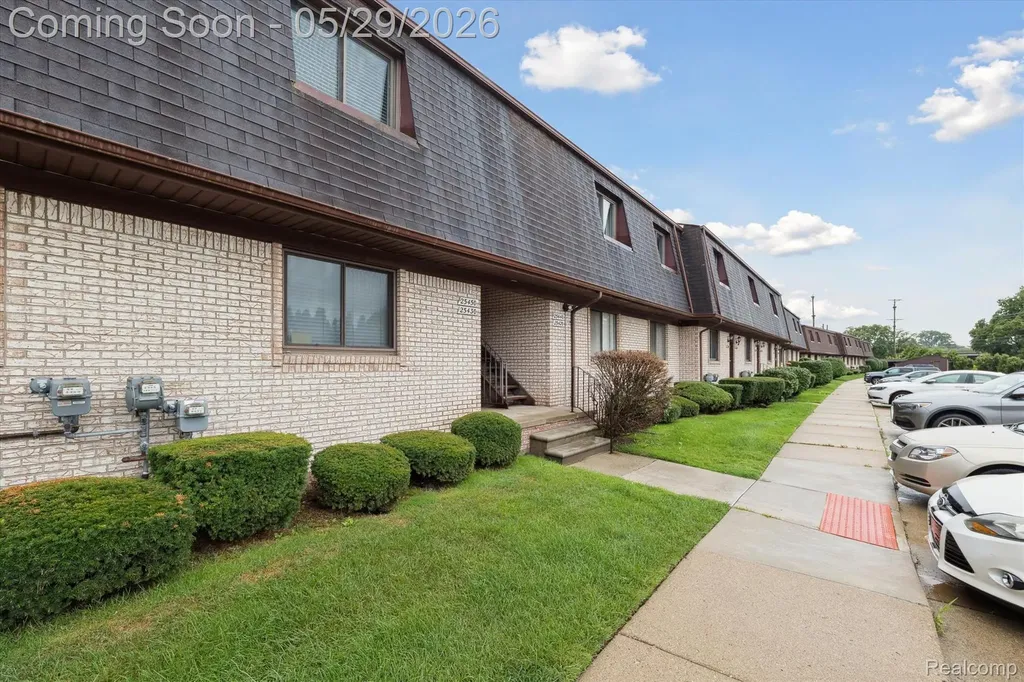 25440 Quarter Deck Street Harrison Charter Township MI 48045