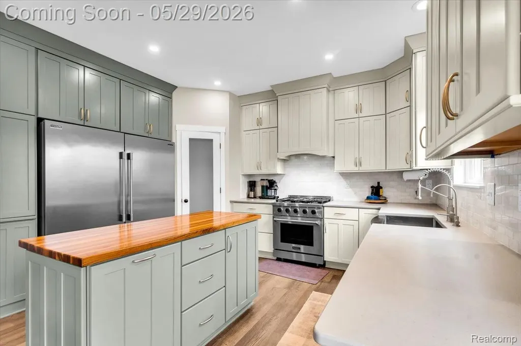 1219 Chelsea Boulevard Oxford Charter Township MI 48371