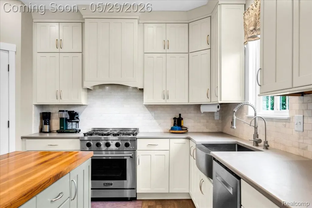 1219 Chelsea Boulevard Oxford Charter Township MI 48371