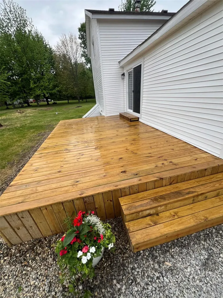 12301 Niblock Road Chesaning Township MI 48616