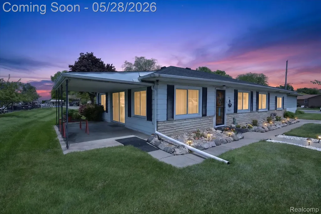 29886 Pointe Drive Gibraltar City MI 48173