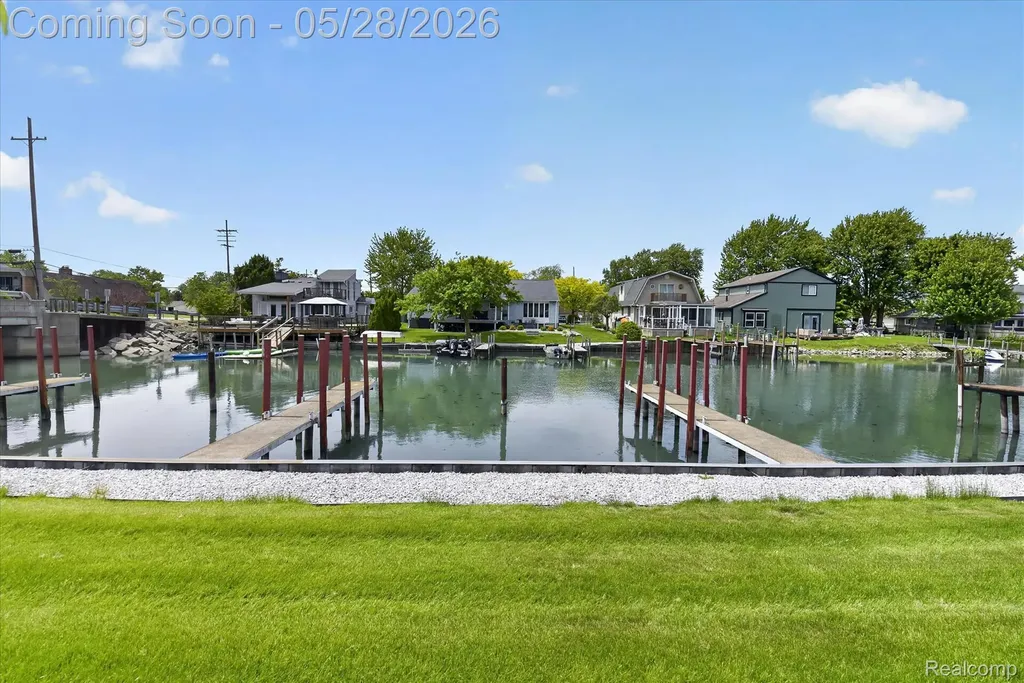 29886 Pointe Drive Gibraltar City MI 48173
