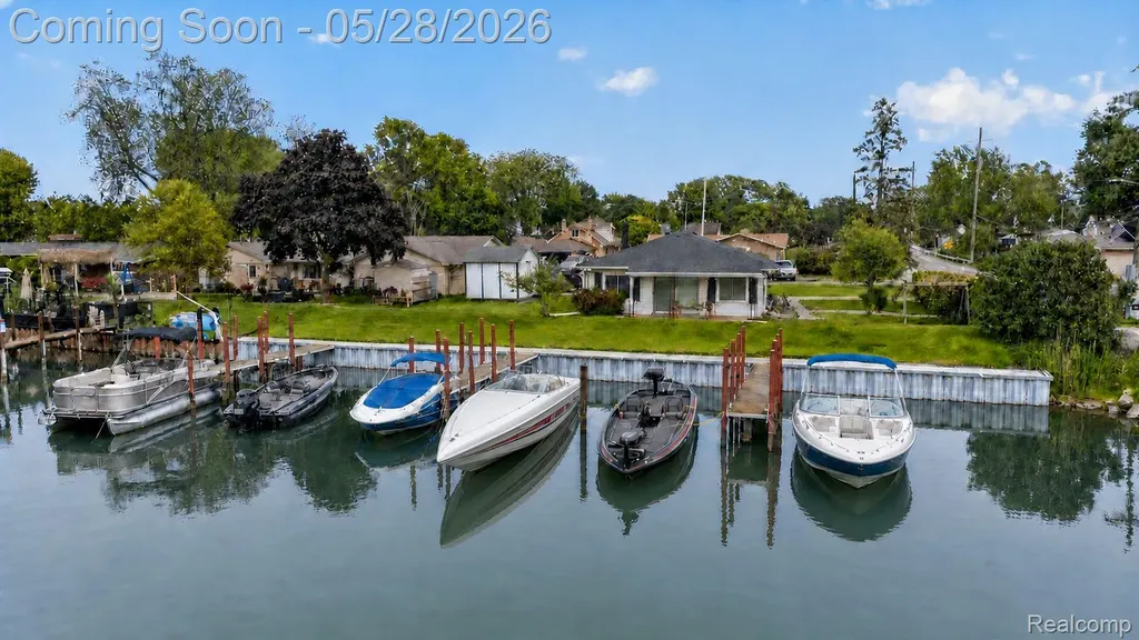29886 Pointe Drive Gibraltar City MI 48173