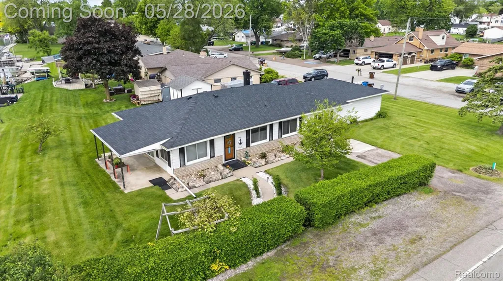 29886 Pointe Drive Gibraltar City MI 48173