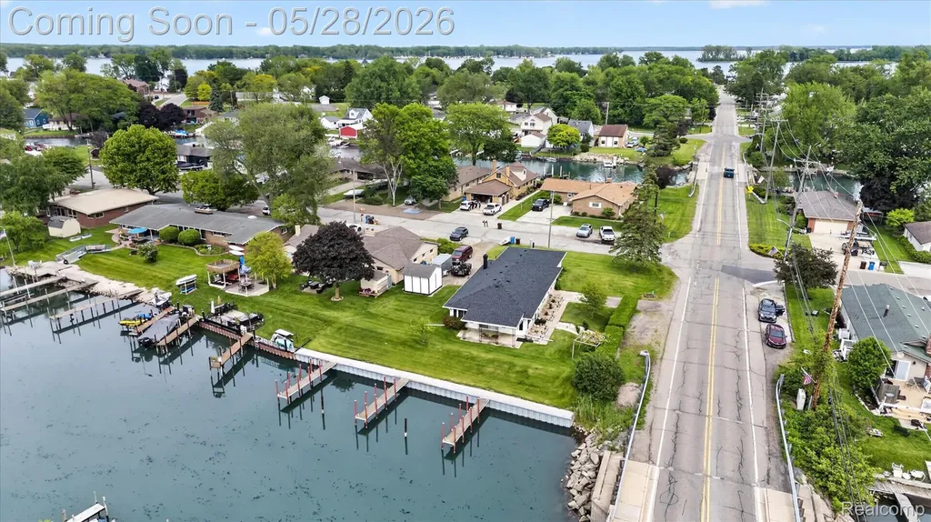 29886 Pointe Drive Gibraltar City MI 48173