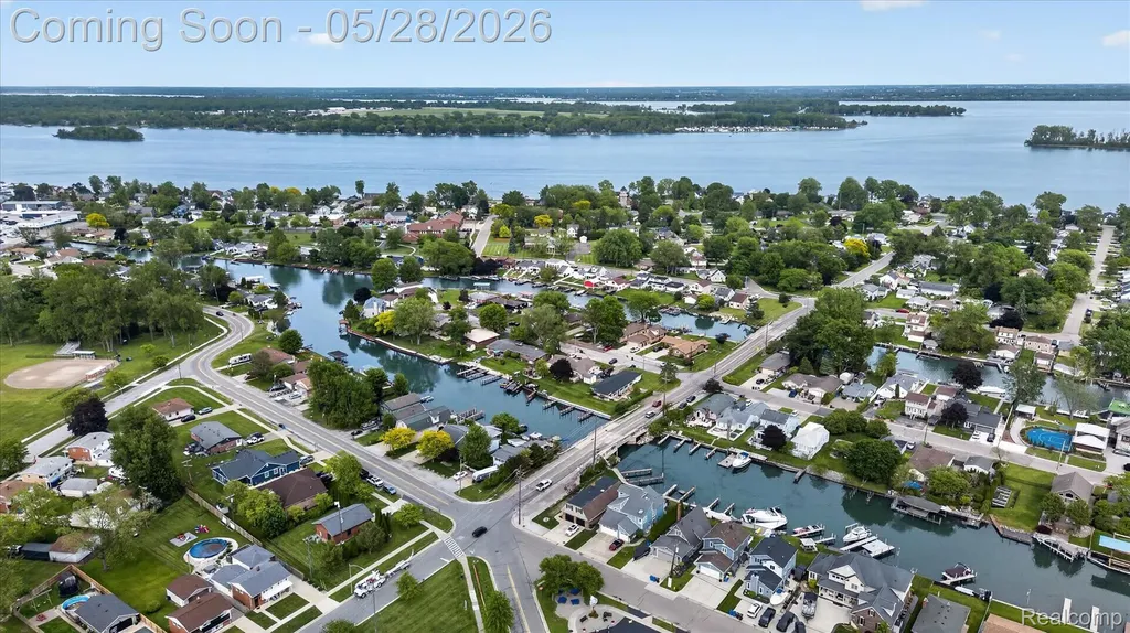 29886 Pointe Drive Gibraltar City MI 48173