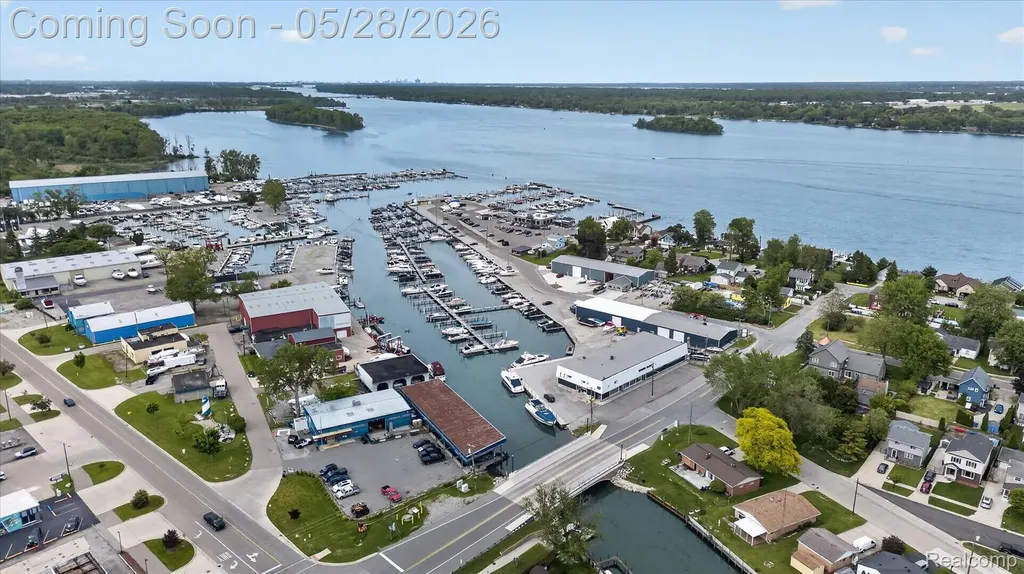 29886 Pointe Drive Gibraltar City MI 48173