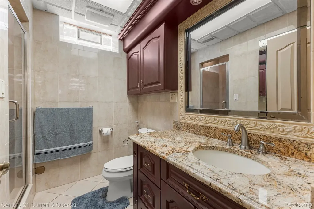 6318 Whitefield Street Dearborn Heights City MI 48127