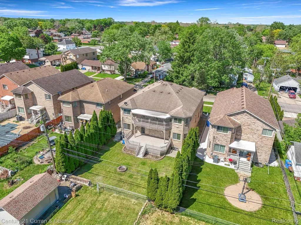 6318 Whitefield Street Dearborn Heights City MI 48127
