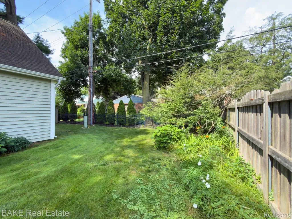 315 N Evergreen Street Plymouth City MI 48170