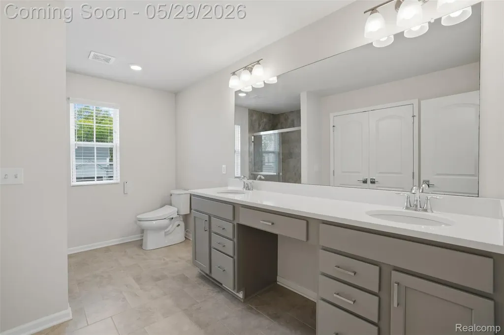 8446 Sandhill Court White Lake Charter Township MI 48386