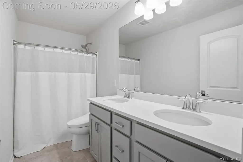 8446 Sandhill Court White Lake Charter Township MI 48386