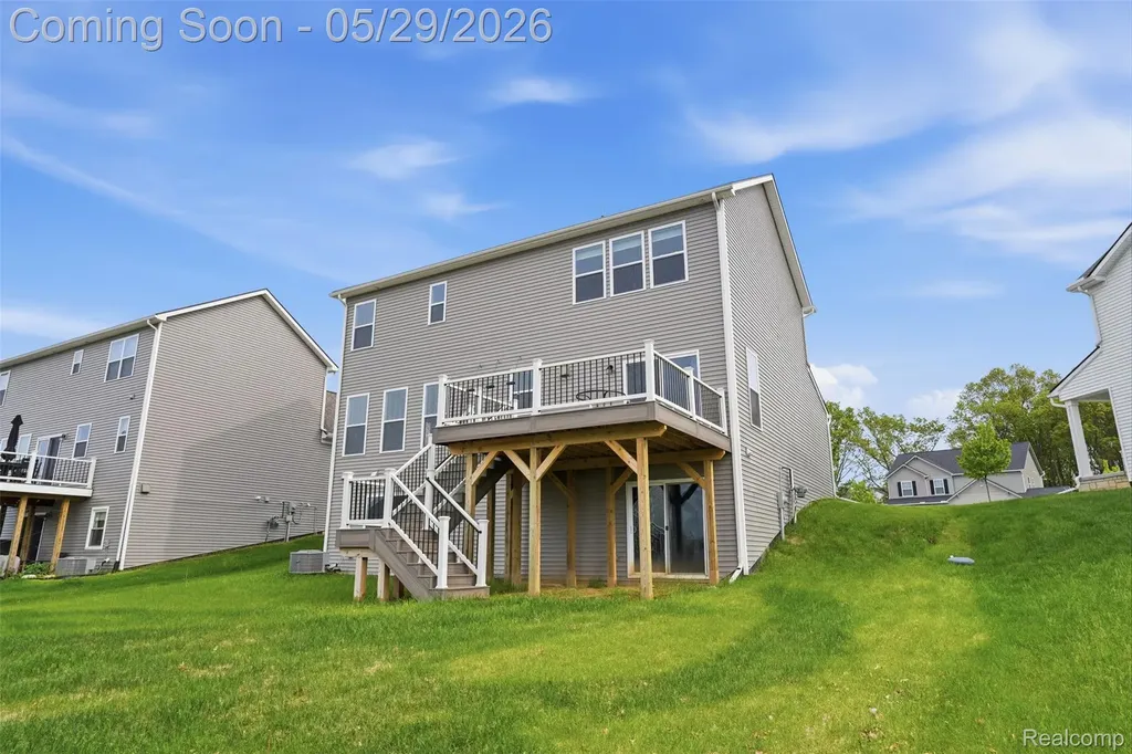 8446 Sandhill Court White Lake Charter Township MI 48386