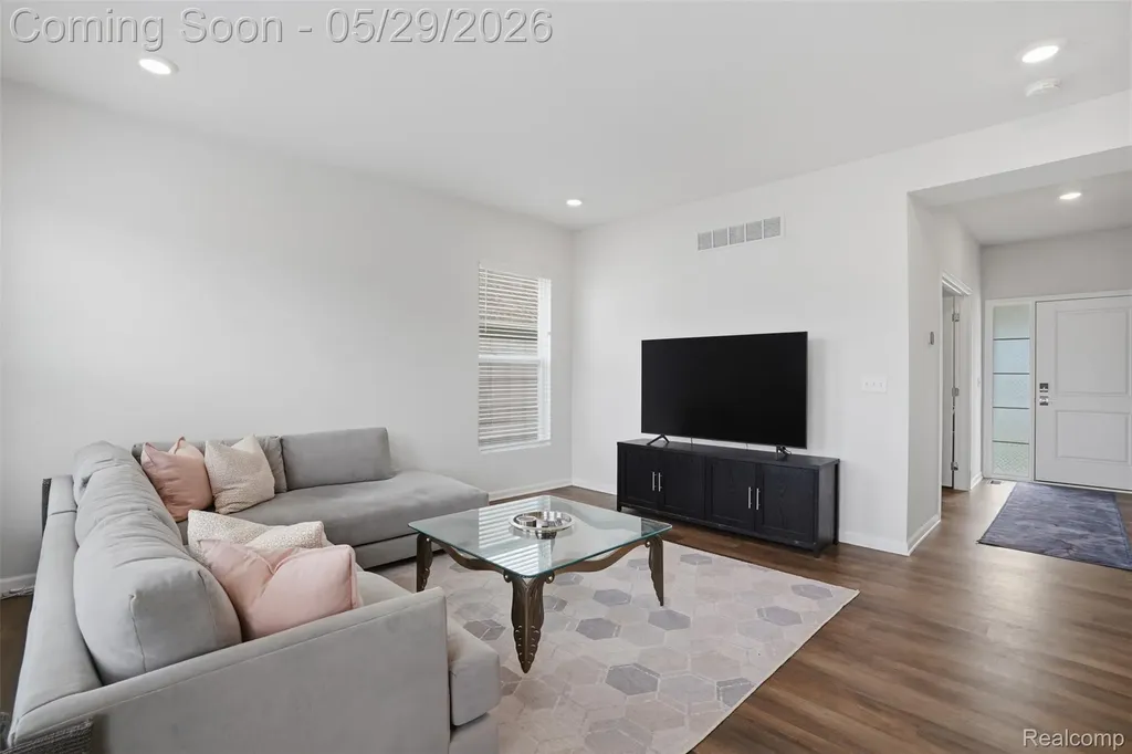 8446 Sandhill Court White Lake Charter Township MI 48386