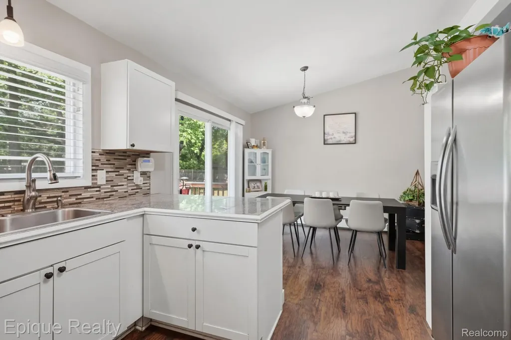 5370 Oaktree Court Flint Charter Township MI 48532
