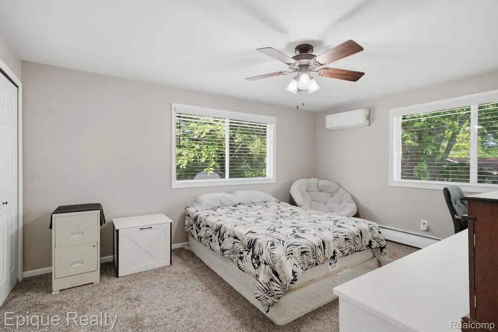 5370 Oaktree Court Flint Charter Township MI 48532