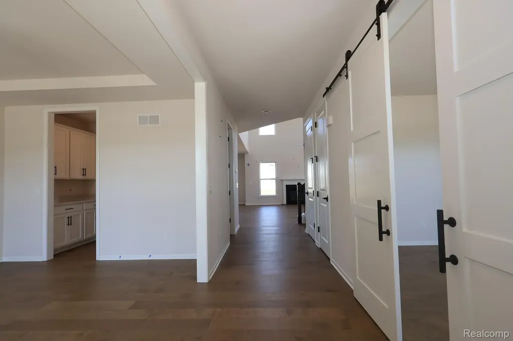 61717 Hevel Lane Washington Township MI 48094