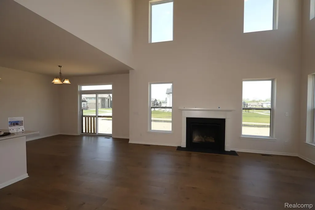61717 Hevel Lane Washington Township MI 48094