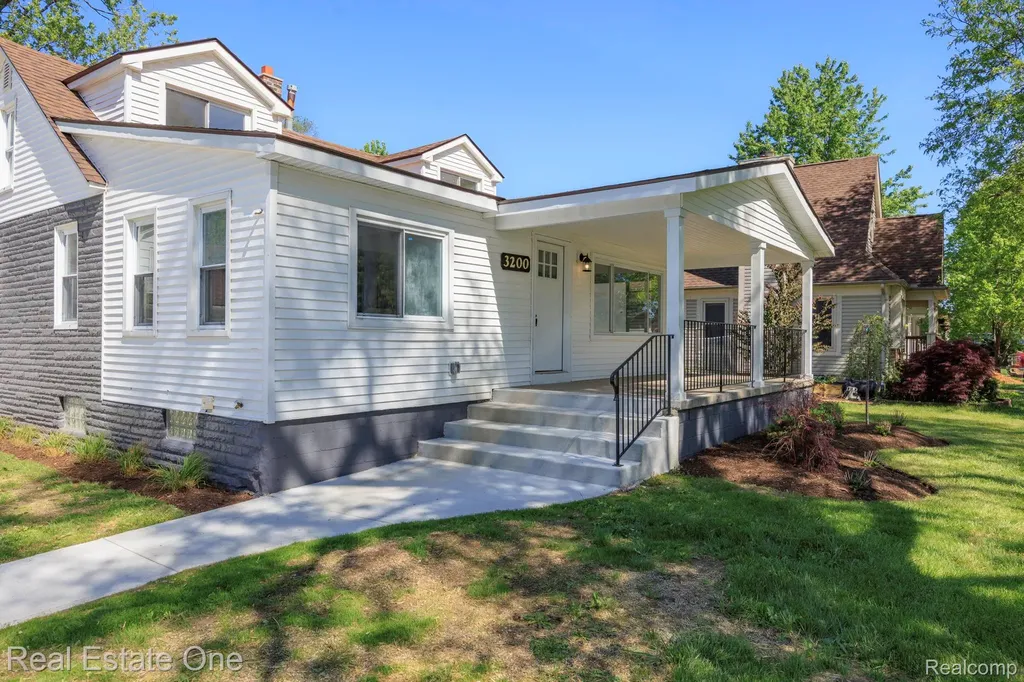 3200 Hessel Avenue Rochester Hills City MI 48307