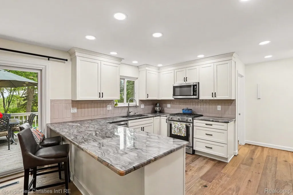 6905 W Church Street Independence Charter Township MI 48346