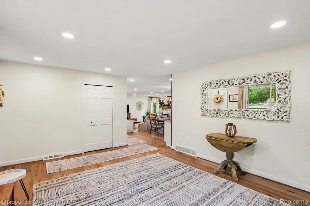 6905 W Church Street Independence Charter Township MI 48346