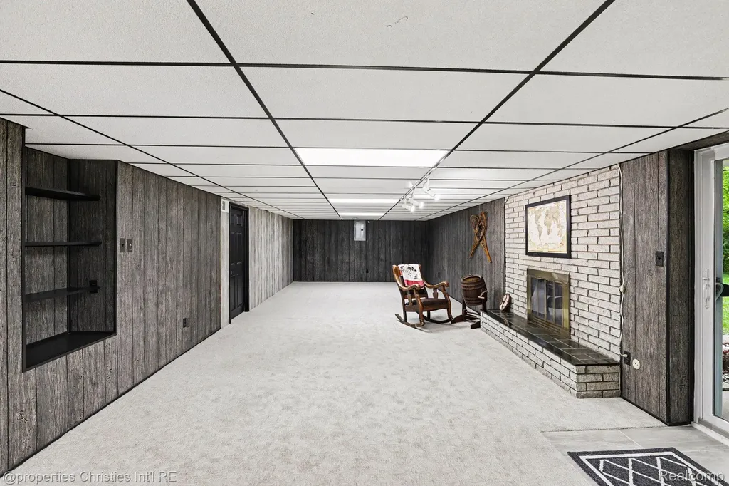 6905 W Church Street Independence Charter Township MI 48346