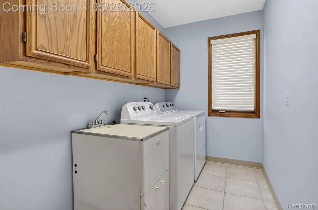 4409 Deacon Court Troy City MI 48098