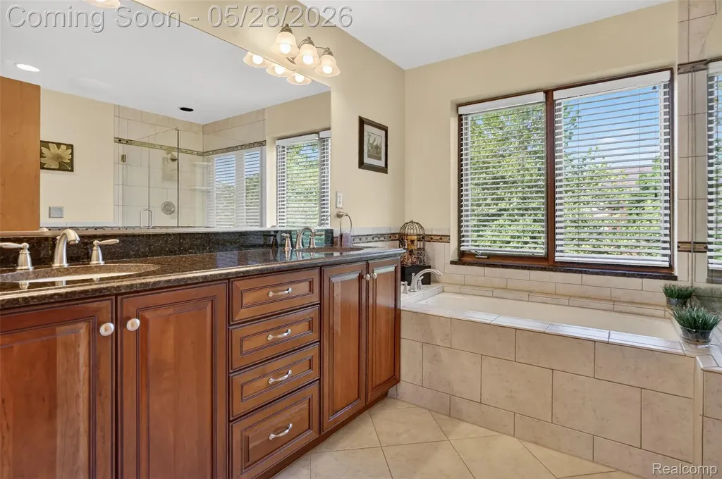 4409 Deacon Court Troy City MI 48098