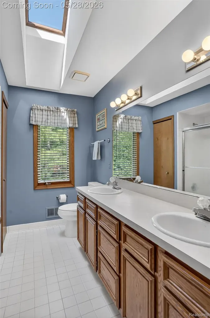 4409 Deacon Court Troy City MI 48098