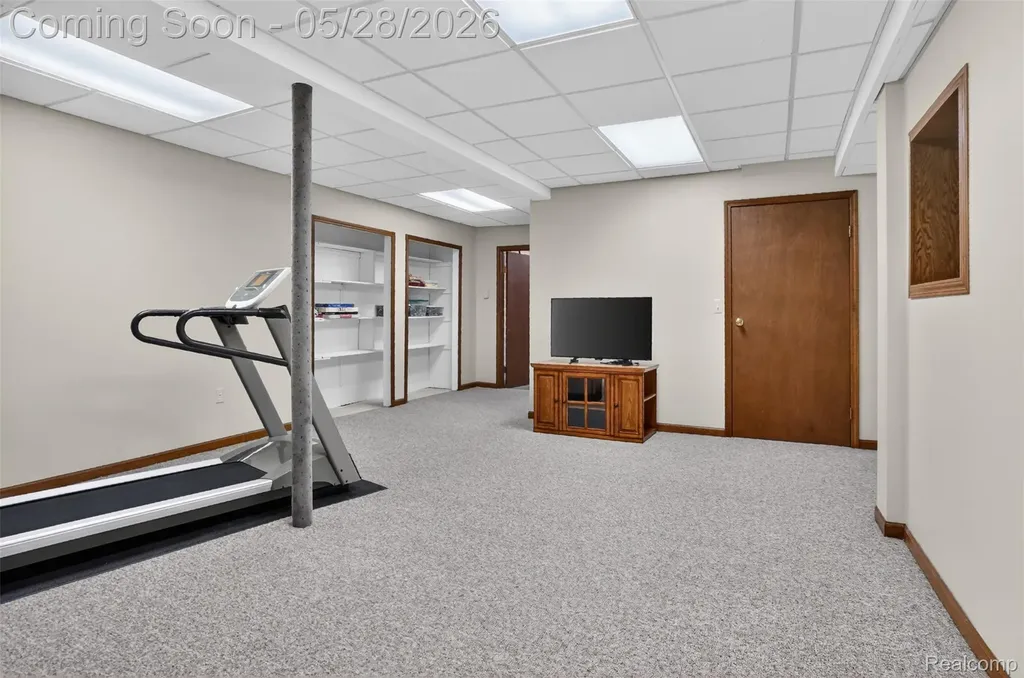 4409 Deacon Court Troy City MI 48098