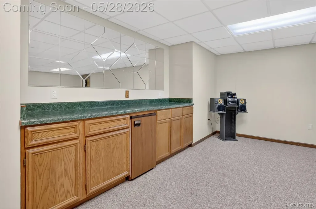 4409 Deacon Court Troy City MI 48098