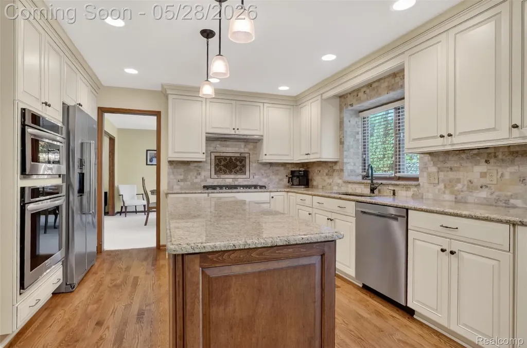4409 Deacon Court Troy City MI 48098