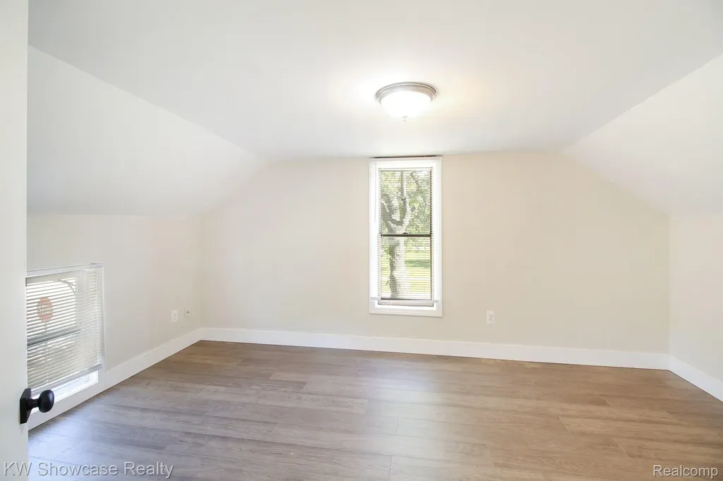 349 W Livingston Road Highland Charter Township MI 48357