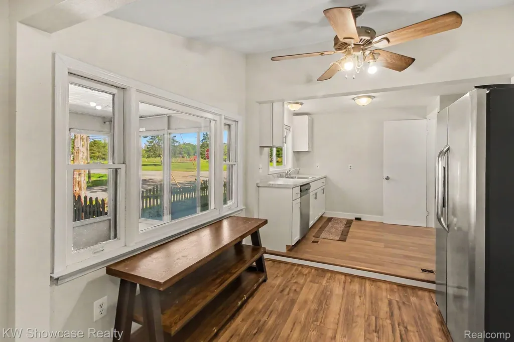 349 W Livingston Road Highland Charter Township MI 48357