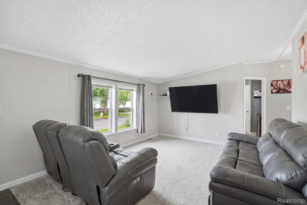 29585 Cambridge Court Chesterfield Township MI 48051