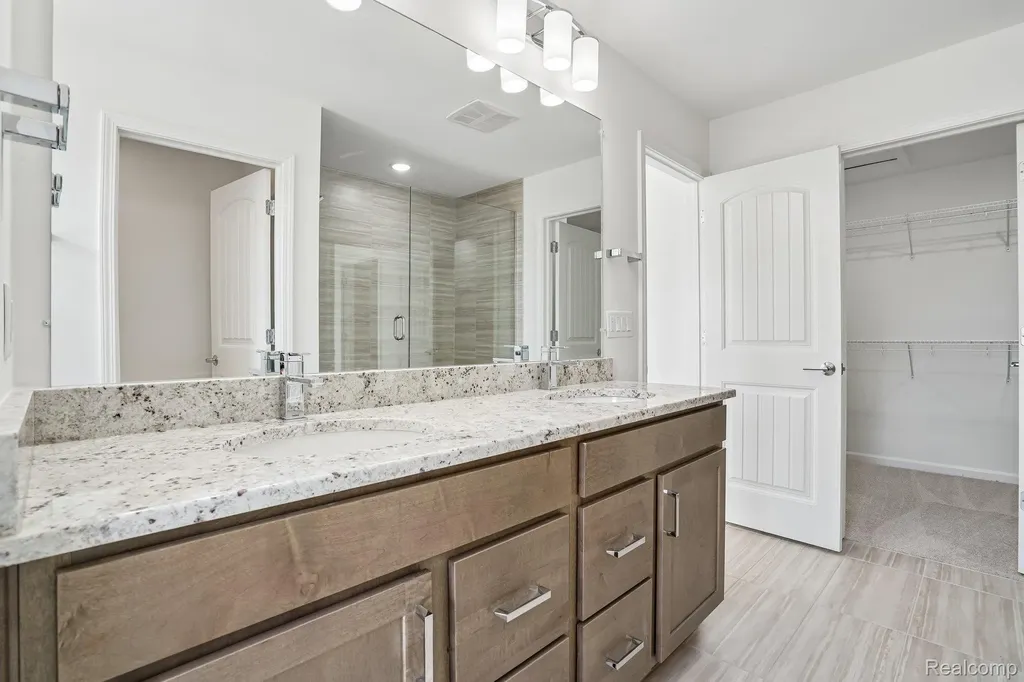 25433 Orwell Street Novi City MI 48375