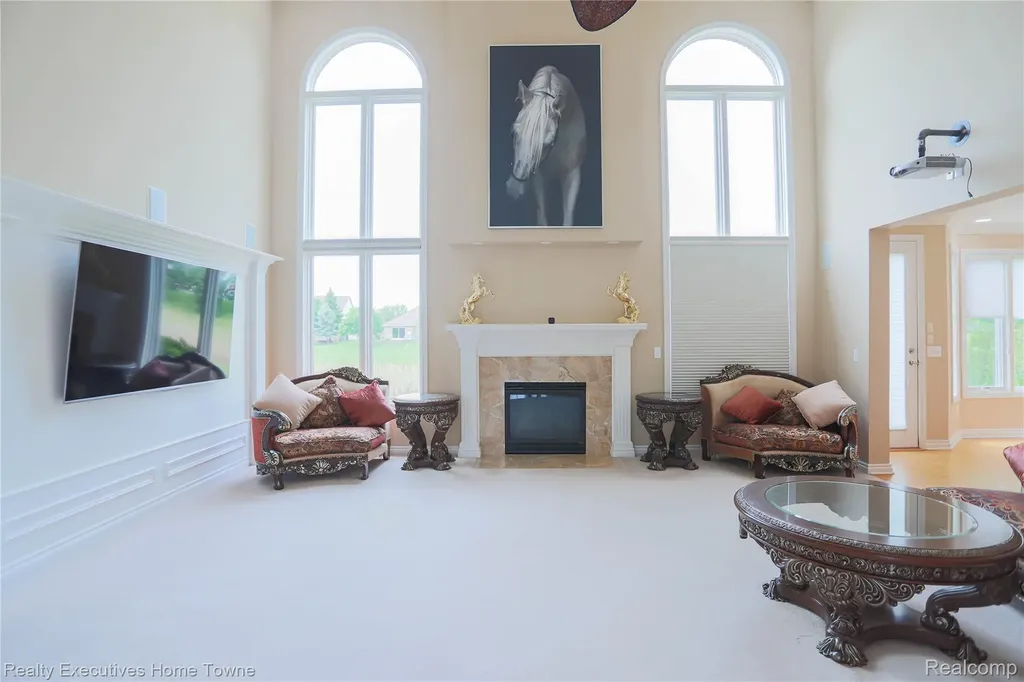 47909 Milonas Drive Shelby Charter Township MI 48315