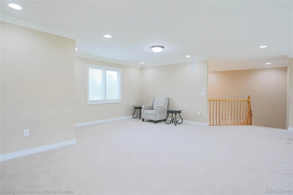 47909 Milonas Drive Shelby Charter Township MI 48315